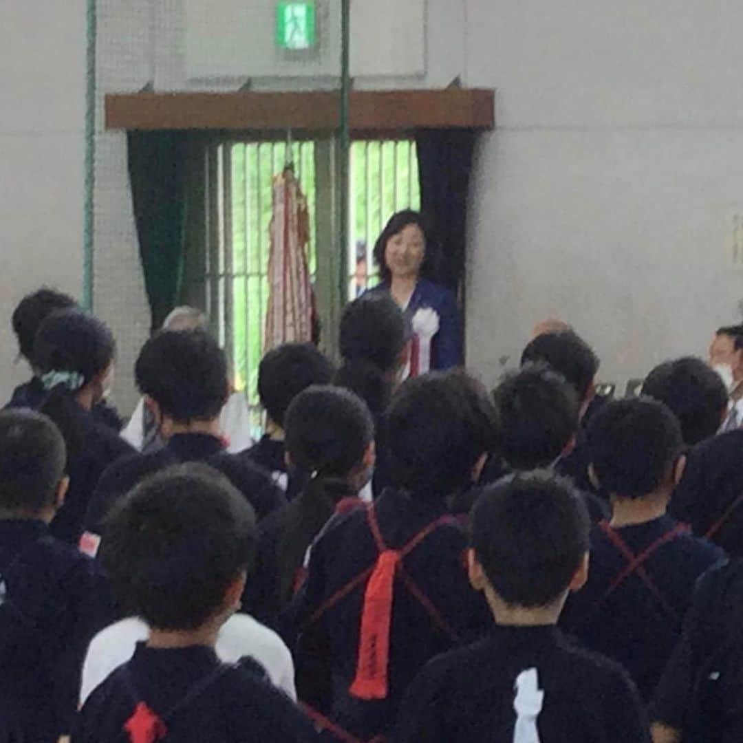 野田聖子さんのインスタグラム写真 - (野田聖子Instagram)「第７１回岐阜市民剣道大会の開会式でご挨拶を致しました。 小学生から中学生まで多くの少年剣士が参加し、盛大に開催されました。 皆さんのご健闘をお祈りしております。  #野田聖子  #岐阜」6月18日 11時34分 - seiko.noda