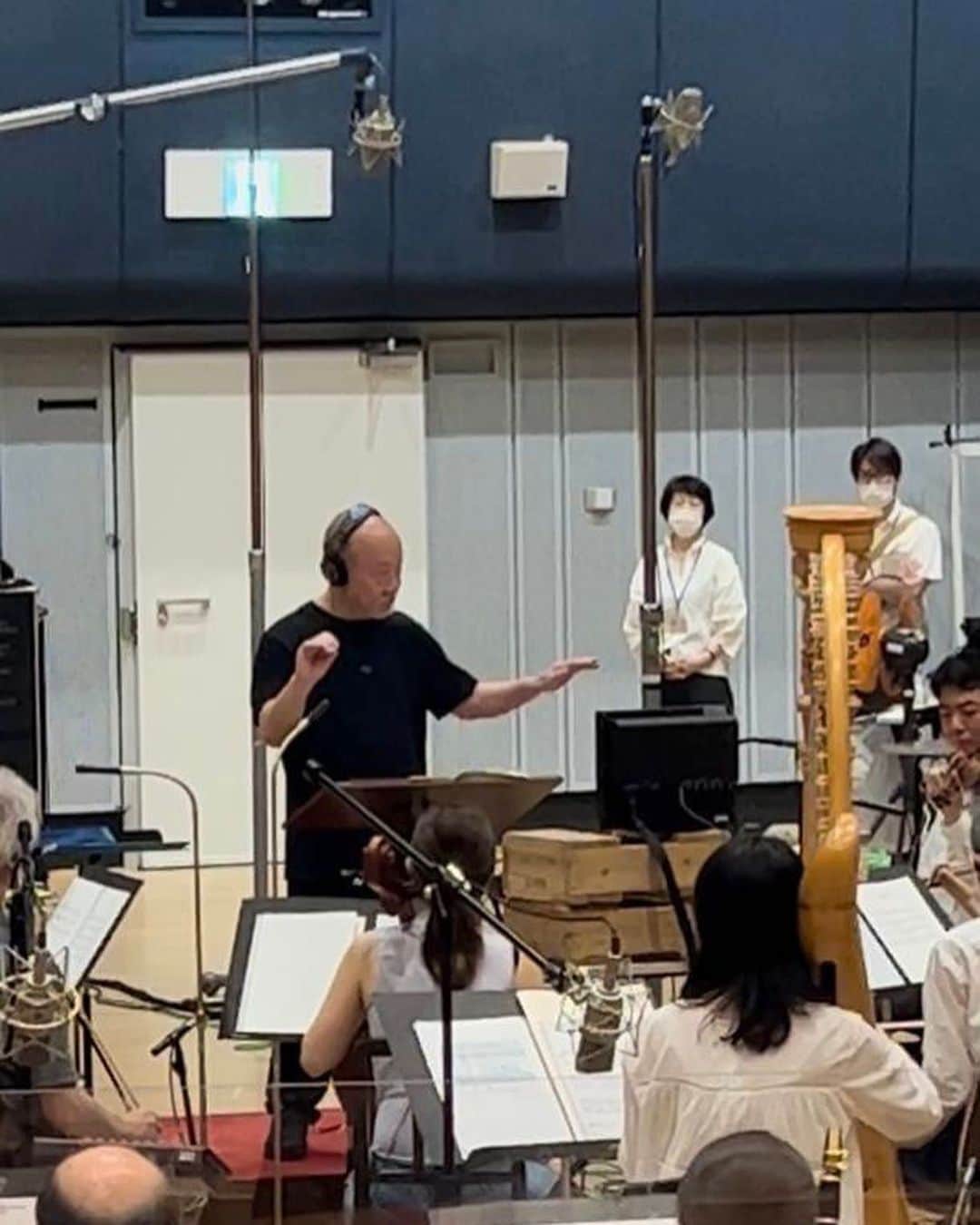 久石譲さんのインスタグラム写真 - (久石譲Instagram)「Recording for NHK documentary program.」6月18日 12時07分 - joehisaishi_composer