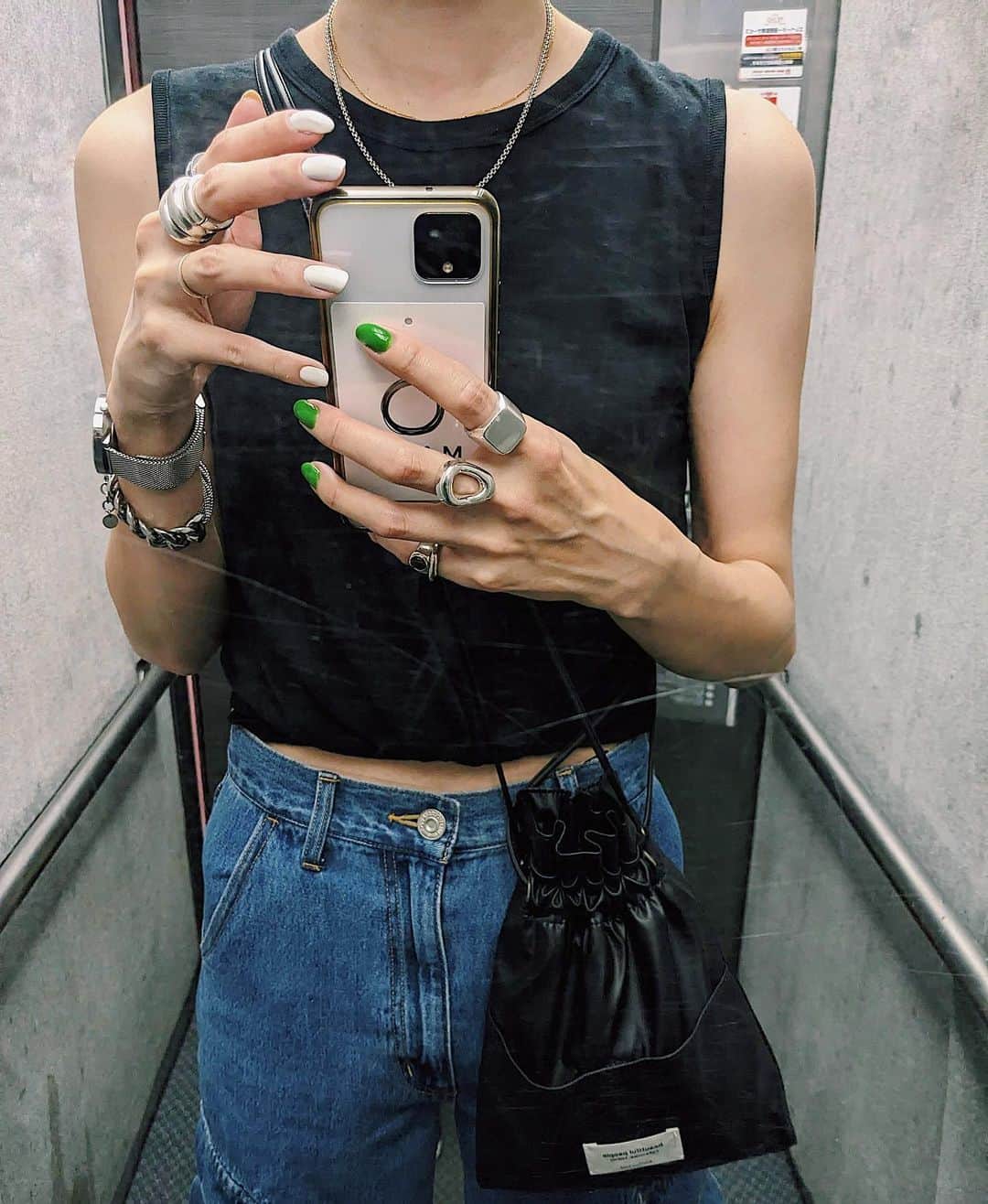 maai0528のインスタグラム：「〻🧒🏻🐰🍉🌻 Ｈello‥🛍️ 暑くてノースリ。 ジメジメ苦手でーすw ． ． ． #fashionstyle  #MOUSSY #beautifulpeople  #pixelで撮影」