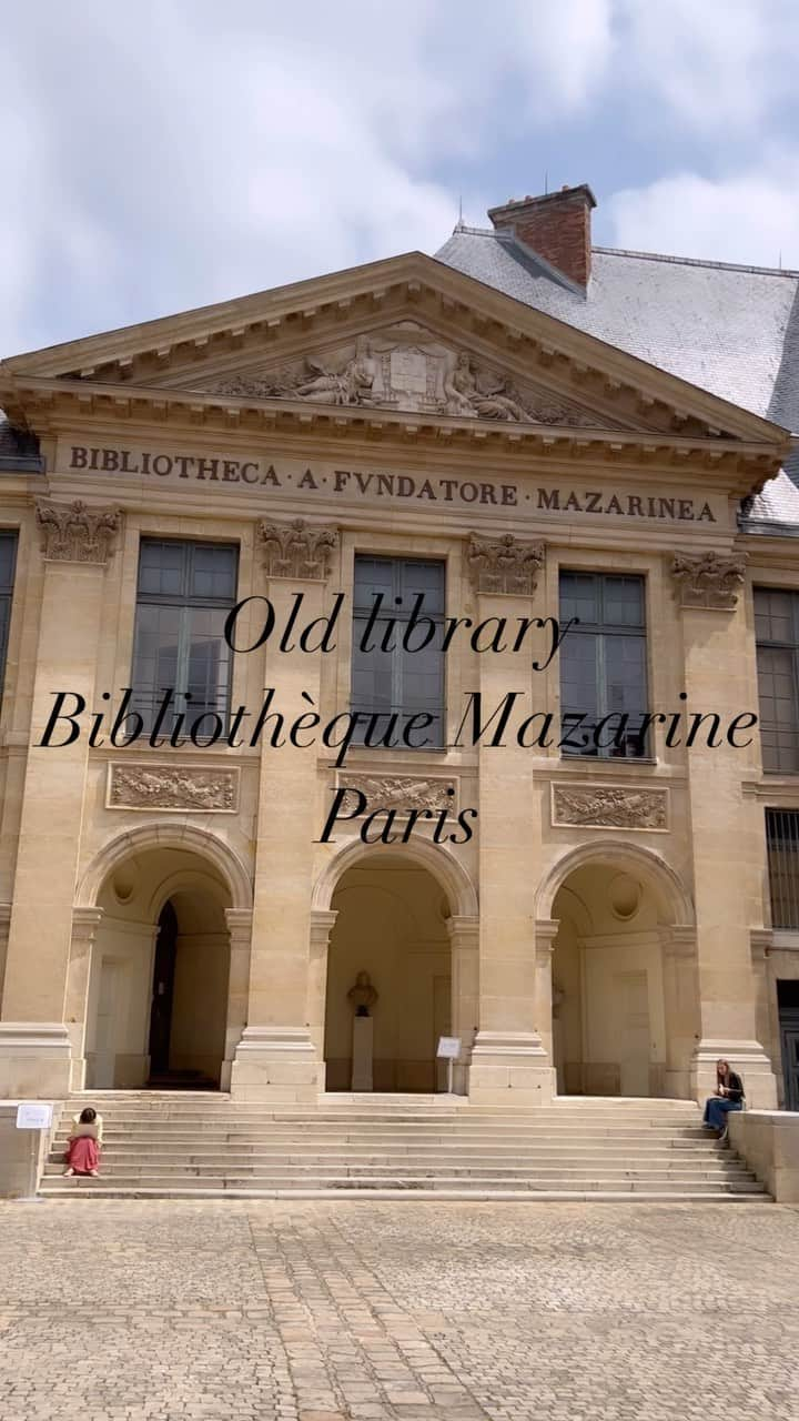 田澤明日香のインスタグラム：「Bibliothèque Mazarine📚  #bibliotheque #mazarine #Paris#library」