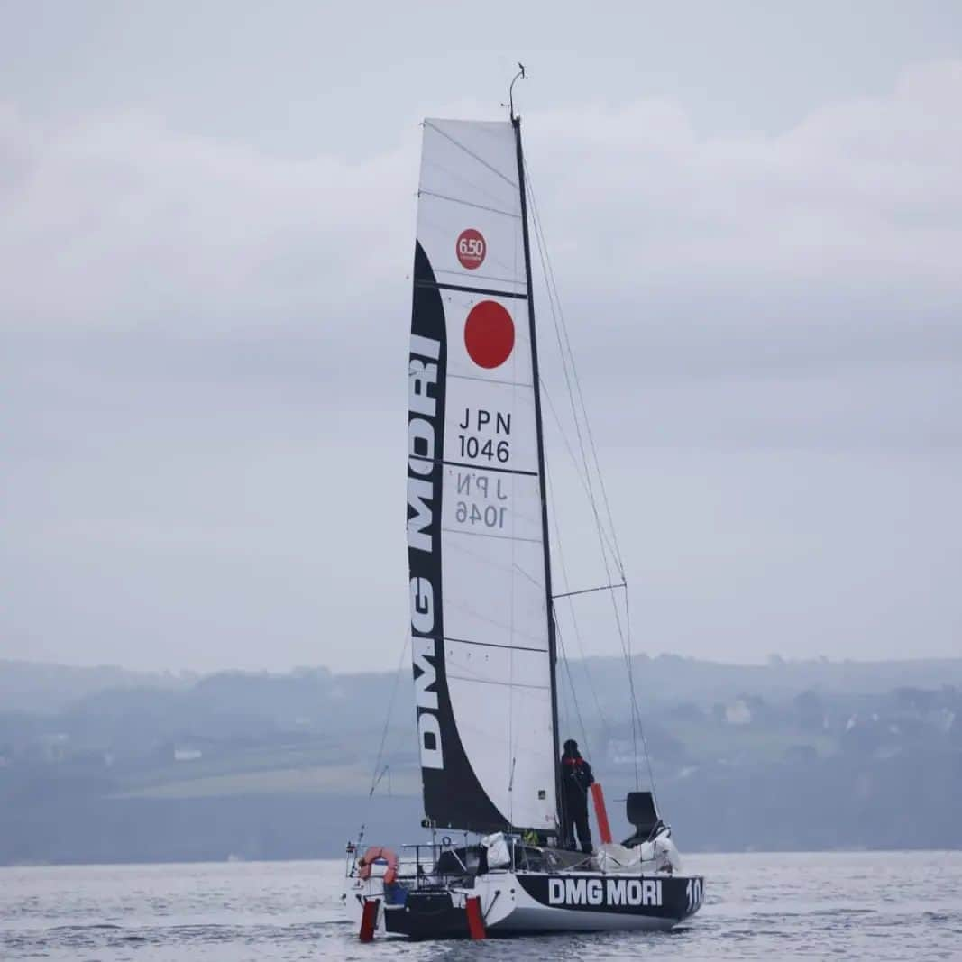 白石康次郎さんのインスタグラム写真 - (白石康次郎Instagram)「🇯🇵 DMG MORI Sailing academyの三瓶選手とコスキッパーのルカロセッティ選手がミニファストネットレースで3位となりました！ レースタイムは6日16時31分25秒  🇬🇧 DMG MORI Sailing academy skipper @fede_mini1046 and @luca_rosetti_navigatore  finished in 3rd position of the Mini Fastnet race Race time: 6d, 16hr,31min,25sec  🇫🇷 Le skipper Federico Sampei et Luca Rosetti du bateau de la DMG MORI Sailing academy a fini 3eme de la Mini Fastnet Temps de course: 6d, 16hr,31min,25sec  📷@qaptur_prod  #dmgmorisailingteam #dmgmorisailingacademy #minifastnet #mini650」6月18日 14時25分 - kojiro.shiraishi