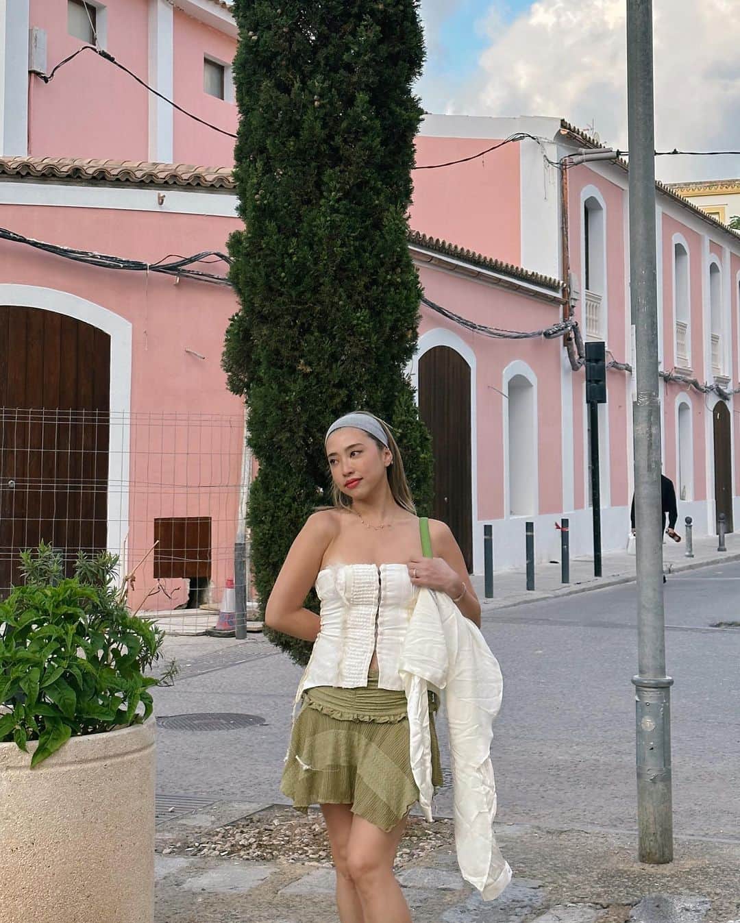 植野有砂のインスタグラム：「First night in Ibiza ✨🥘🍷 I already miss traveling to Europe😭イビサの初夜✨もうヨーロッパ旅行恋し過ぎて今年の夏もう一回行ってきます🤣まだ何もプランしてないけどw」