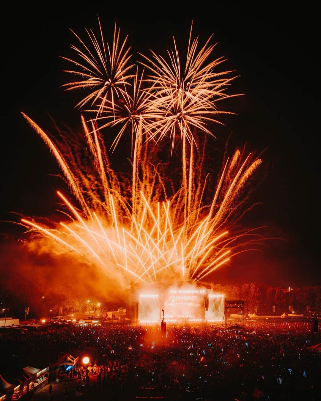 オデッザさんのインスタグラム写真 - (オデッザInstagram)「An incredible return to the farm, thank you for an amazing night Bonnaroo!」6月19日 2時23分 - odesza