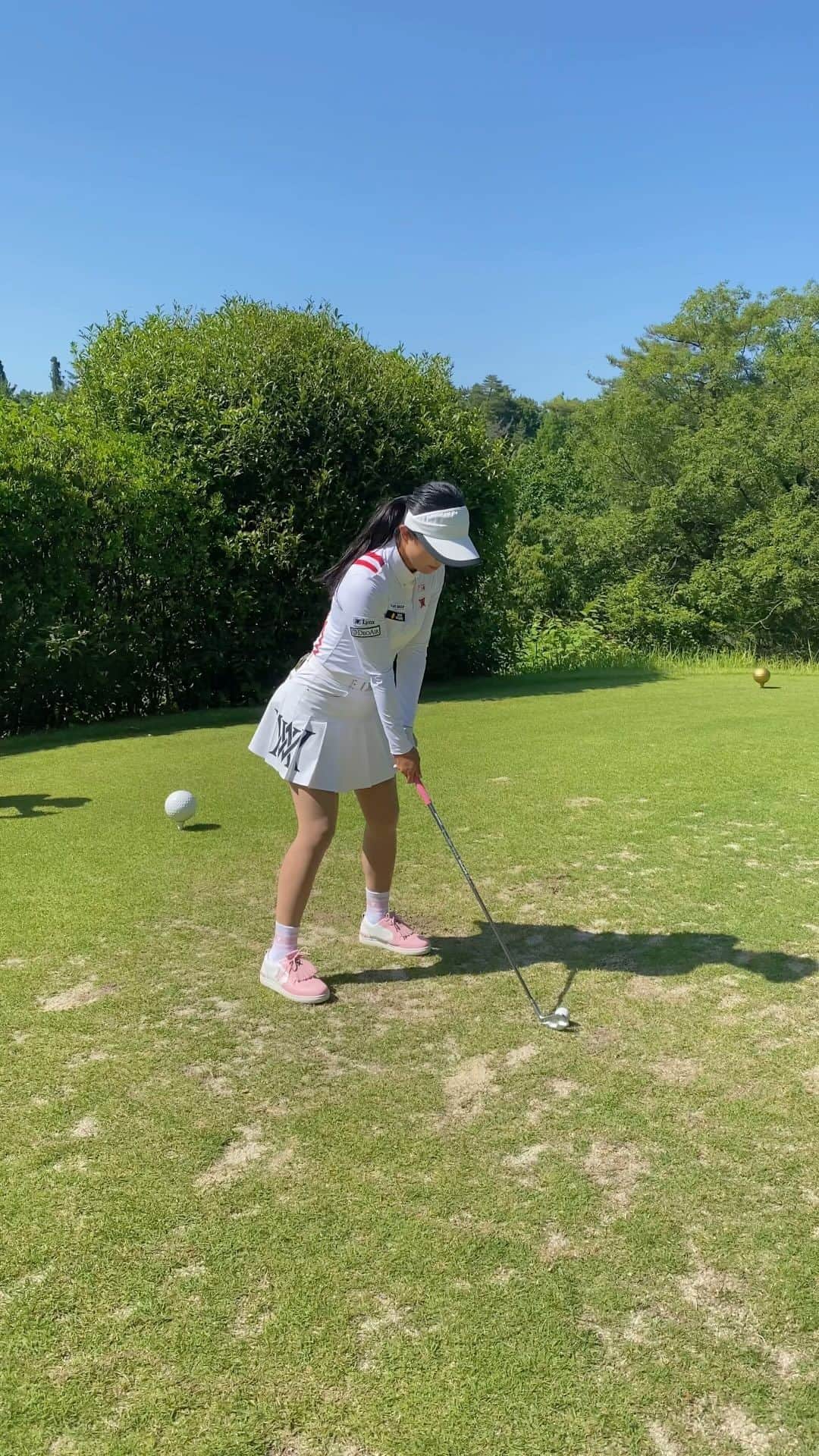 小澤美奈瀬のインスタグラム：「リズム良く🥰💖  #ゴルフ #ゴルフスイング #ゴルフコーチ #ティーチングプロ #uslpga #golf #golfswing  #小澤美奈瀬」