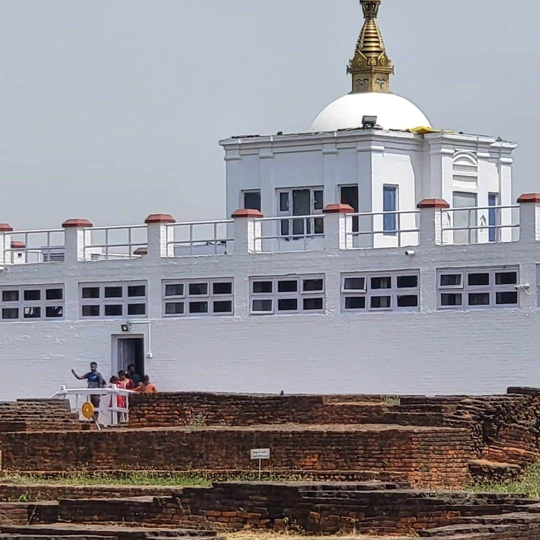 チャド・コールマンさんのインスタグラム写真 - (チャド・コールマンInstagram)「@mathkindglobal thank you for the opportunity to be of service in Nepal! Birthplace of Bhudda! Using my acting skills to inspire math teachers to truly connect with their students! #HappyFathersDay @noemi.sophia.james we did it my friend!」6月18日 17時33分 - chadlcoleman