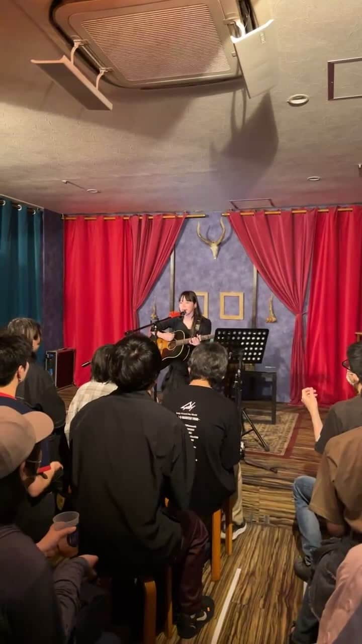 みゆなのインスタグラム：「♪願い  Sing for you名古屋公演！ 次は来週大阪！観覧フリーのリリースイベントもあります⭐️  #名古屋 #ツアー #music #live #acoustic #sing」
