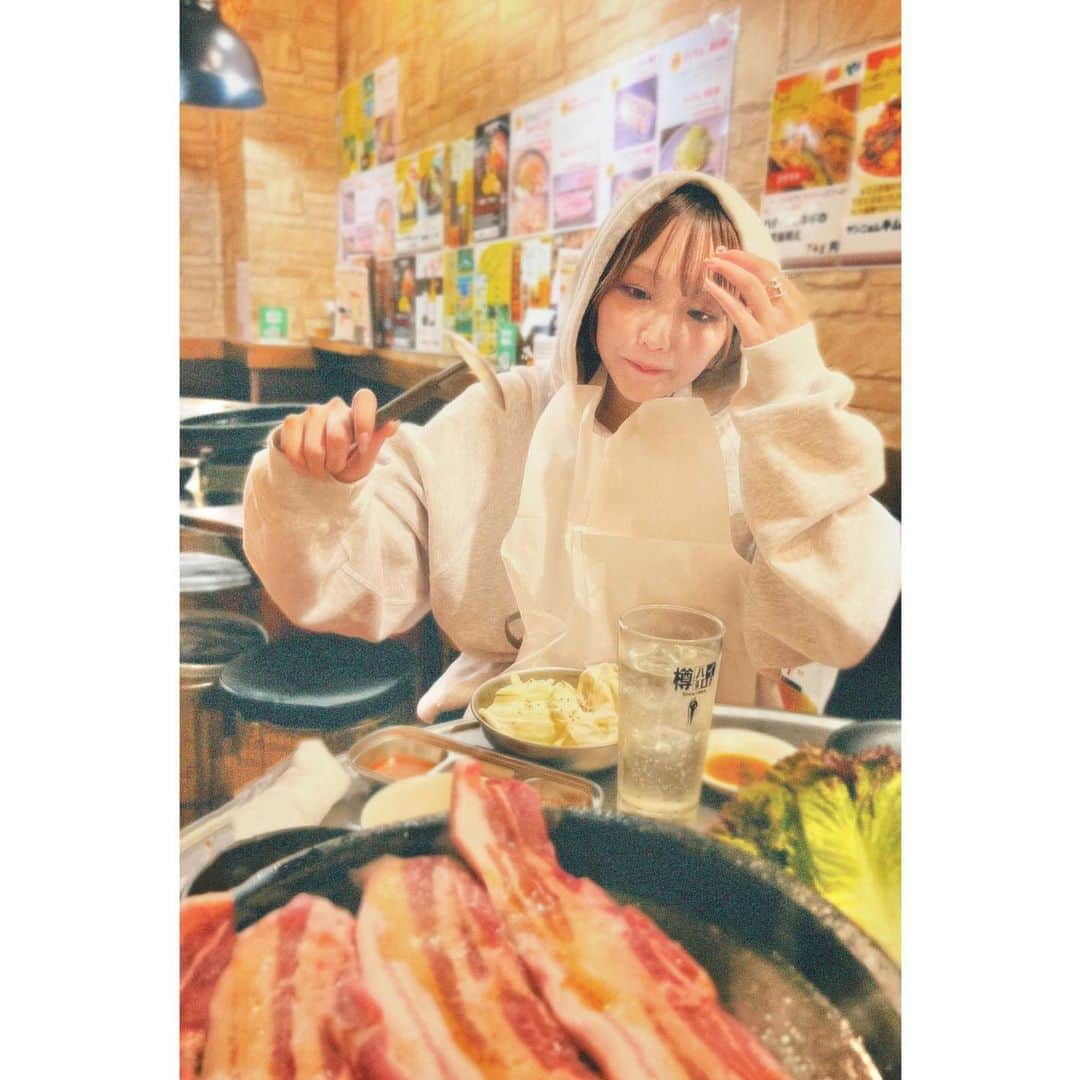 ねおのインスタグラム：「🤍🥓🤍  韓国料理美味しすぎた日🇰🇷」