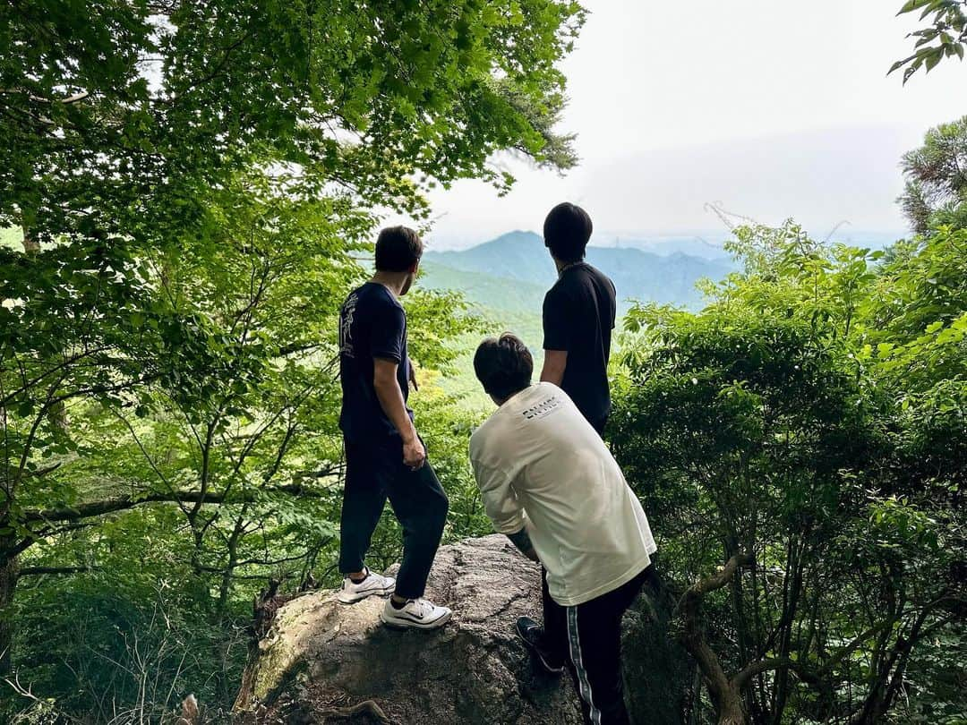 吉田三郎さんのインスタグラム写真 - (吉田三郎Instagram)「男達の背中」6月18日 18時32分 - yoshi_da318