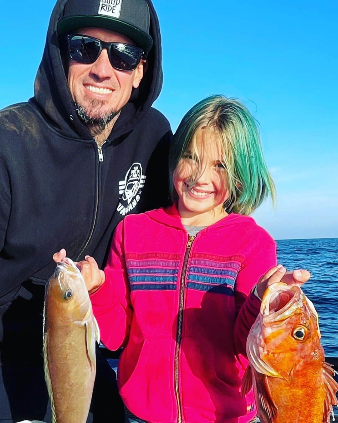 P!nk（ピンク）さんのインスタグラム写真 - (P!nk（ピンク）Instagram)「Happy Fathers Day @hartluck. These kids are so lucky to have a Papa that loves them and sees them and goes out of his way to make them feel important. Fishing, camping, skating, cuddles, scrambled eggs and manicures. You’re up for all of it. ♥️❤️♥️」6月18日 18時41分 - pink