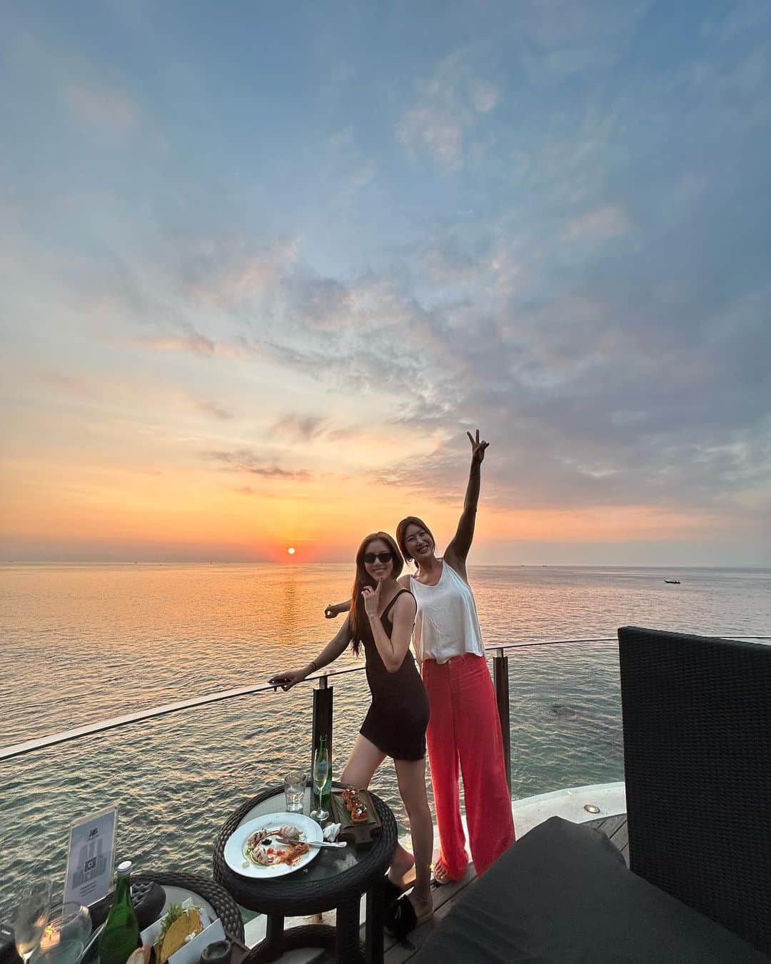 ソン・ダムビのインスタグラム：「So happy❤️ with @bobohyunkim」