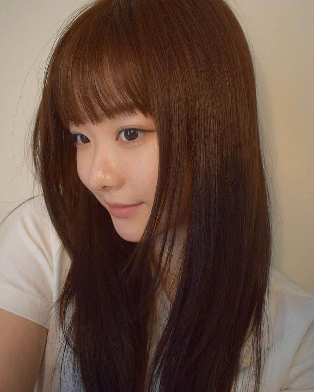 葉月ひとみのインスタグラム：「前髪伸ばすかパッツンか とっても迷うお年頃🌵」