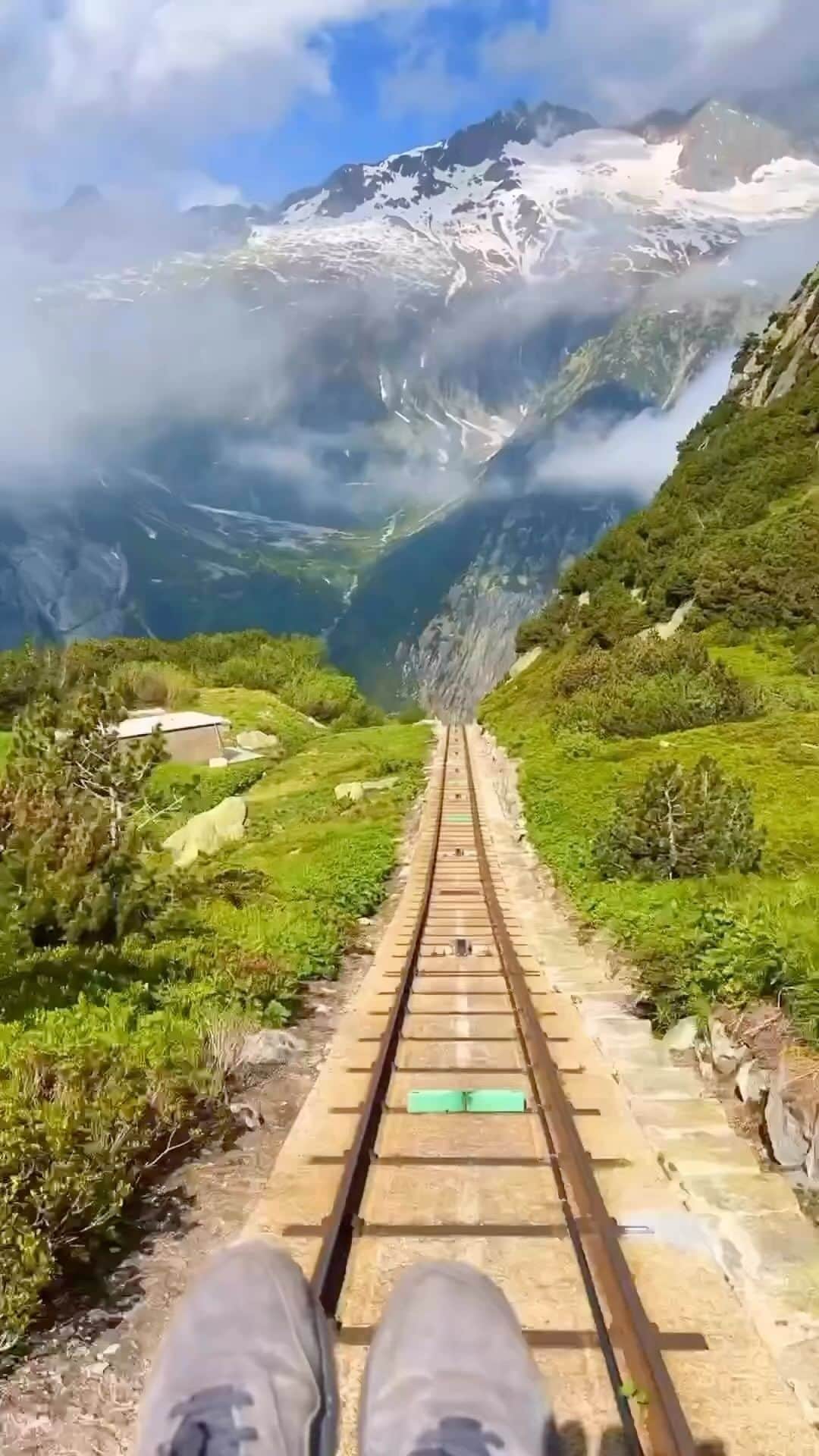 Awesome Wonderful Natureのインスタグラム：「@marcoxmarques is riding through the breathtaking majesty of Swiss mountains, where beauty meets serenity 😍⛰️ Tag who ride with! 😍🙌🏼 . 🎥 @marcoxmarques  📍Gelmerbahn - Switzerland 🇨🇭」