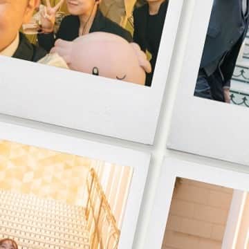 TRIFOGLIA NAGOYA 【トリフォーリア】のインスタグラム：「【ご挨拶】 日頃からトリフォーリアNAGOYAを ご愛顧いただき誠にありがとうございます🌷 私たちトリフォーリアNAGOYAは 2023年6月3日(土)で グランドオープンから5周年を迎え 6年目を歩み始めました👣🫧  沢山のご縁に恵まれ、 大切なお客様方のご結婚式を お手伝いさせていただき そしてこの先も多くのお客様との ご縁を予定しております🕊️ お二人の人生の節目に トリフォーリアNAGOYAを 選んでくださいました事 スタッフ一同心より御礼申し上げます✨  私たちは″お二人史上最高の3時間半″ を作る為にご一緒する 数ヶ月があります🗓️🌿 その裏側には目には見えない お二人の沢山の時間や想いが 詰まっています。 その数ヶ月間を ご一緒させていただくからこそ、 ご結婚式当日に お二人の想いがカタチとなり それがゲストの皆様に届く瞬間は 私たちにとっては何より嬉しく 同時にホッとする瞬間でもあります🫶🏻🫧  コロナ禍を経てお客様の健康も 自分たちの健康も より一層大切に感じる今、 ″日常に感謝できる非日常的な最高の一日″ をこれからも私たちと一緒に 作っていっていただけると嬉しく思います🤍  本当に大切な事は いつもお客様から教えていただけるからこそ 普段の感謝を この場で伝えさせていただきました🌞 これからもトリフォーリアNAGOYAを よろしくお願いいたします⛪️✨  トリフォーリアNAGOYA　支配人」