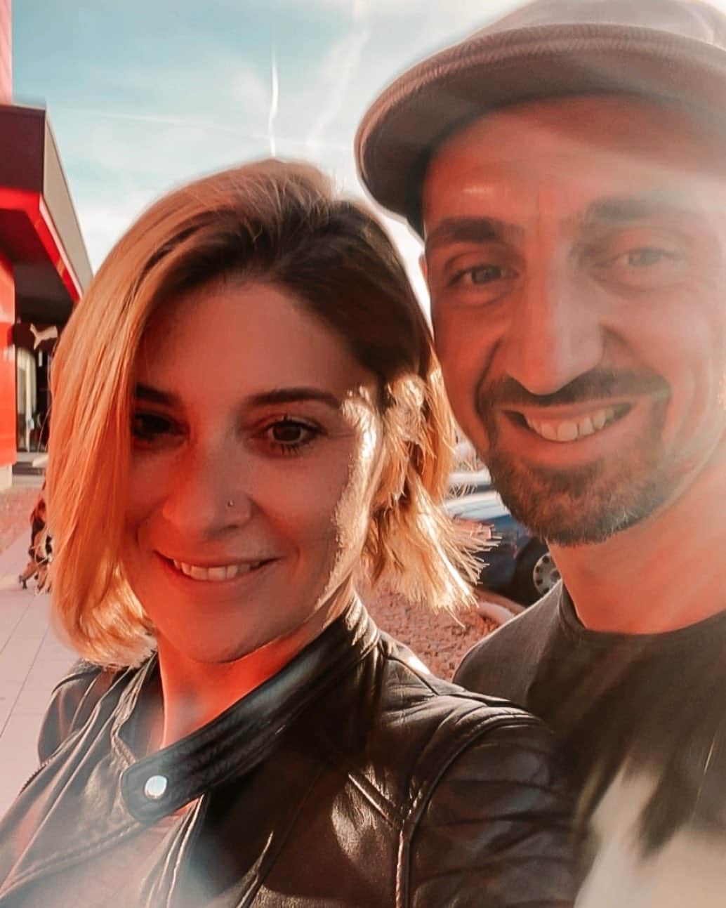 ロベルト・ヒルバートのインスタグラム：「Meine liebe, ich wünsche dir von Herzen alles gute zum Geburtstag. Du bist unser größtes Geschenk und wir danken dir für alles was du für uns tust. Du bist die beste Mama und Frau die man sich vorstellen kann. #happybirthday #bestemama #bestefrau #mh #happylife #happyfamily」