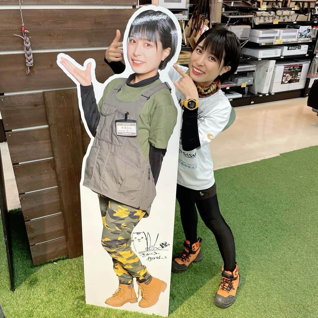 かほなんのインスタグラム：「ホームセンターバロー浜松浜北店にてイベントでした！ @hcvalor_hamakita_outdoor   静岡県の方、浜松の方もたくさん遊びに来てくれて嬉しかった〜！ ありがとうございました😆✨お邪魔しました！  浜松、美味しいものありすぎ…！ そして海も山も湖もある…最高…！🏝️ キャンパーさんもいっぱいいて、キャンプ場もいっぱいあって、浜松でキャンプ楽しいねー！😆✨ 皆におすすめ色々教えてもらったし、また来たいな〜！😊✨  お土産、差し入れもありがとう！ しばらく浜松づくしな私生活がおくれそうです……笑  次回ホームセンターバローのイベントは8/6(日)羽島インター店！！🙌🙌 愛知県からも近い、岐阜県です！ お待ちしておりまーーす！👍  では！！ 大事な日曜日に会いに来てくれてありがとう！ 遠くから来てくれた人はとくに！気をつけて帰ってねー！😊✨  #ホームセンターバロー浜松浜北店  #さばいどる  #かほなん」