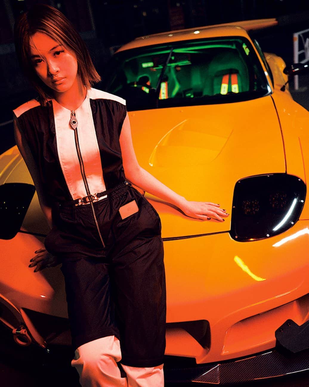 のインスタグラム：「田中杏子のリアル・モード「neon lights neon tokyo」  オーソドックスな定番をリバイブし、ニューノーマル時代に合わせてモードへと昇華したルックが多数登場している2023年プレフォールコレクション。2000年代トレンドがカムバックしながら、格段にアップグレードしている。トレンドが行き交う最先端の東京から、トーキョーナイトアウトに誘うニューモードなスタイリングを田中杏子が提案。東京を代表するモデルの1人、高橋ララをJack Waterlotが撮り下ろした。  Photos：Jack Waterlot　 Model：Lala Takahashi at Donna Models　 Fashion Director：Ako Tanaka　 Hair：Takeshi　 Makeup：Tamayo Yamamoto　 Edit & Text：Shomi Abe　 Assistant：Alec Nguyen  #numerotokyo #numerotokyo168 #magazine #mode #fashion #art #culture #beauty #lifestyle #people #photo #tokyo #realmode」