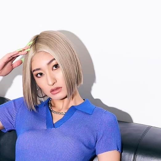 nutsのインスタグラム：「𝗕𝗟𝗢𝗡𝗗𝗘𝗬 × 𝗻𝘂𝘁𝘀 @blondey_official   Model @maaya___0220   Photographer @yutomono9   Hairmake @toyoda_madoka」