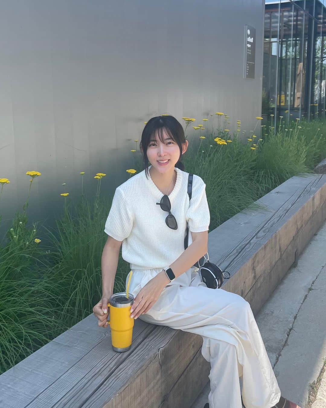 ソヒョン のインスタグラム：「평범한 하루지만 나에겐 특별히 좋은 날 💜  #14thanniversary」