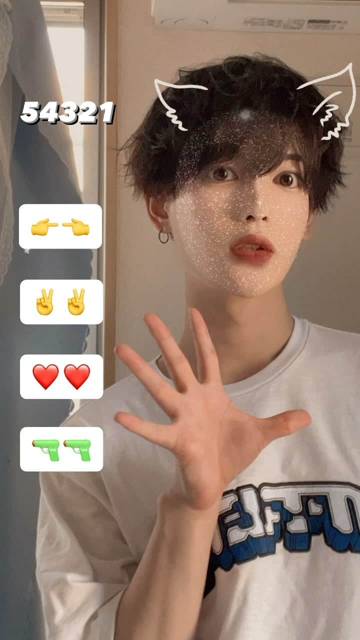 のインスタグラム：「follow me!!!🥰#fyp#reels」
