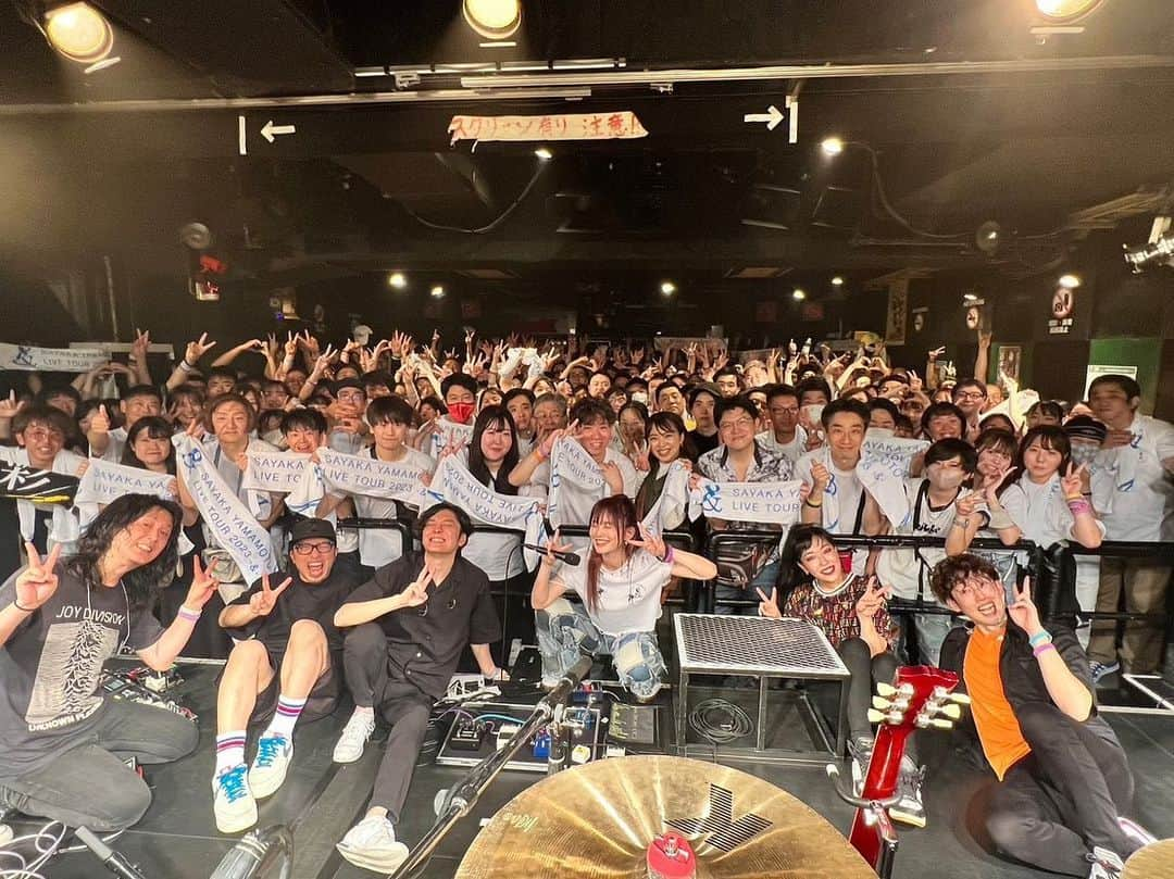 小名川高弘のインスタグラム：「宇都宮Heven's Rockでした✨ サウナ状態のライブハウスを久しぶりに体感❗️ 凄い一夜になりました！  #山本彩アンドツアー #チームsy」