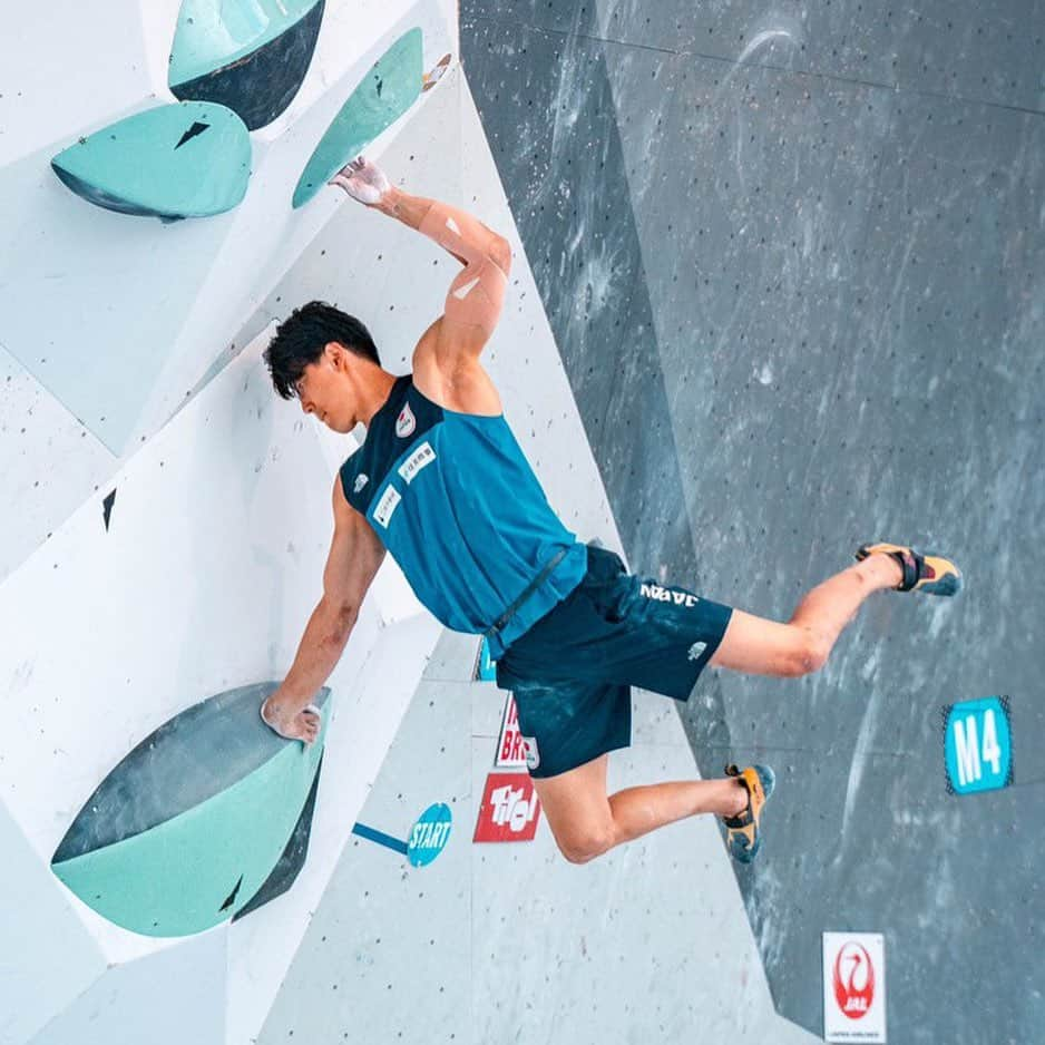 藤井快さんのインスタグラム写真 - (藤井快Instagram)「The 2023 Boulder World Cup season is over.🙏  I thought I had gotten off to a good start, but for a short while, I was forced to miss due to injuries and practice was not as I had hoped. However, in the things that cannot be done, trial and error will surely come to life in the future.  I won't even be in the lead this year, so the only thing left is the World Championship boulder. I want to do everything I can to prepare myself.  The lead season has also started, so please support the Japanese team in the future!  2023年のボルダーワールドカップシーズンが終わりました。 いいスタートを切れたと思ったのも束の間、怪我での欠場や思い通りにできない練習、結果的に僕にとって不幸なシーズンになってしまいました。しかし、出来ないことの中で、試行錯誤したことはこれからに必ず生きてくるはずです。  今年はリードに出ることも無いので、残すは世界選手権のボルダーです。 やれることを全力でやって、準備をしたいと思います！  📸 by ①@pho.metheus  ②@vladek_zumr 🙏  @morinagatraininglab @team_edelrid @frictionlabs」6月18日 20時40分 - fujii_kokoro