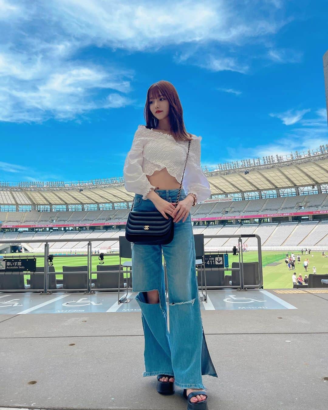 虹川葵のインスタグラム：「・ 1番楽しい季節がやってきた🌞✨」