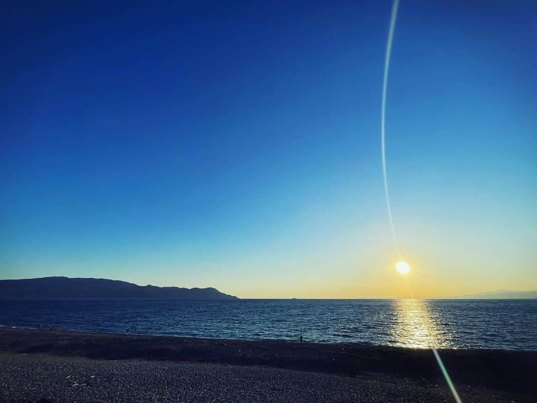 村上佳佑さんのインスタグラム写真 - (村上佳佑Instagram)「🌅🌅🌅  sunset bow  #hometown #shizuoka #browneyedsoul  #murakamikeisuke」6月18日 20時46分 - keisukemurakami_official