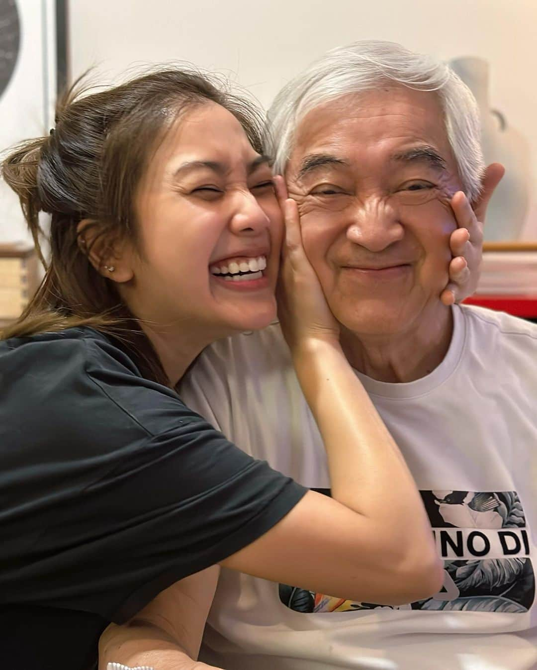 レスレイ・チアンさんのインスタグラム写真 - (レスレイ・チアンInstagram)「Happy Father’s Day ❤️」6月18日 22時00分 - lesleychianglove