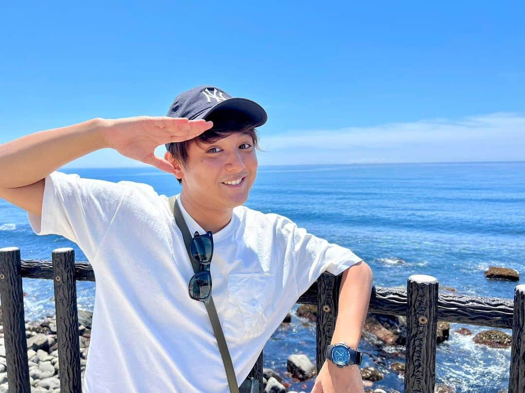 松山航大のインスタグラム：「★ もう夏ですな🏄‍♂️ 熱いサウナは好きですが、暑いのは苦手。 暑さに負けずに頑張りましょう！ . #休日 #夏 #暑い #でも好き #長野放送 #アナウンサー #松山航大」