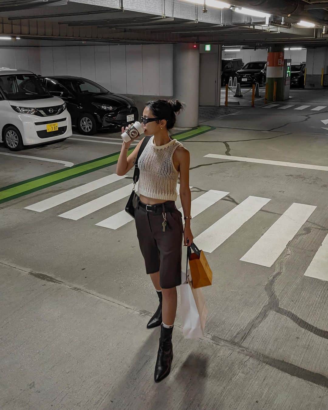 宮川由衣子さんのインスタグラム写真 - (宮川由衣子Instagram)「. この間の休日コーデ🤭❤️ 大人の色気も出していこうze！ もうすぐあたいも30なんだから！ と言う謎なテーマでやらせてもらってます☺️❤️ #キャラが迷子  . #fashion #outfit #ootd」6月18日 21時08分 - yuiko_miyagawa
