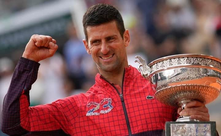 ノバク・ジョコビッチさんのインスタグラム写真 - (ノバク・ジョコビッチInstagram)「Reflecting on magical #23 Grand Slam tittle 7 days ago @rolandgarros  I had most wonderful time with my team and family. It was a hard fought battle during several weeks but victory is sweeter when you know you left everything possible on the court. I am grateful for all the support foremost from #nolefam  You are the best fans one can wish for 🙏❤️ Thank you for standing by me when not many would. Know that I truly appreciate it. I also thank my family, team, friends, everyone who helped and contributed to the creating of more history in tennis 🎾 I am alone on the court but never alone in the journey. I deeply value and acknowledge the importance of closest people in my life and their  massive tolerance,patience and love ❤️ during all these years of professional career. I am super blessed to be where I am and often times I try to remind myself of the journey. Starting in Serbia 🇷🇸 which is always my home and where my heart is. Facing adversity in pretty much every phase of my life has only made me stronger.  Being authentic,open,honest,generous,brave nowadays is a precious commodity that is being judged and criticized on every step. Nevertheless,it is with these values that I continue paving the way for new generations. And I continue the journey that has given me so much. God is great 🙏🙌 #grateful #blessed #history #tennis #journey #rolandgarros #authentic #values」6月18日 21時11分 - djokernole