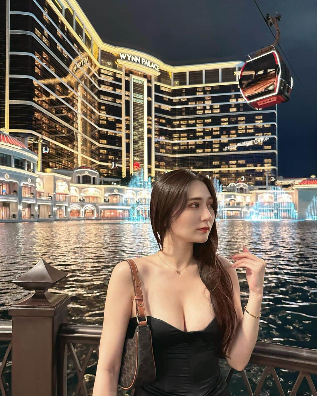 漢娜Hannahさんのインスタグラム写真 - (漢娜HannahInstagram)「The night in Macau 🇲🇴  #永利皇宮 #澳門 #macau」6月18日 21時20分 - callmetsts