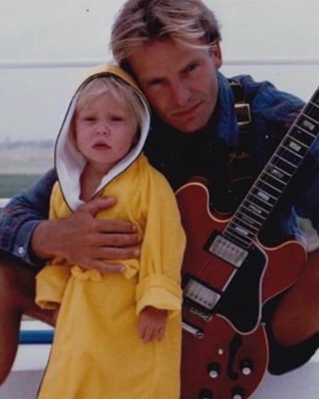 ミッキー・サムナーのインスタグラム：「Happy Father’s Day to this incredible man. Love you Daddio ❤️ so so much.」