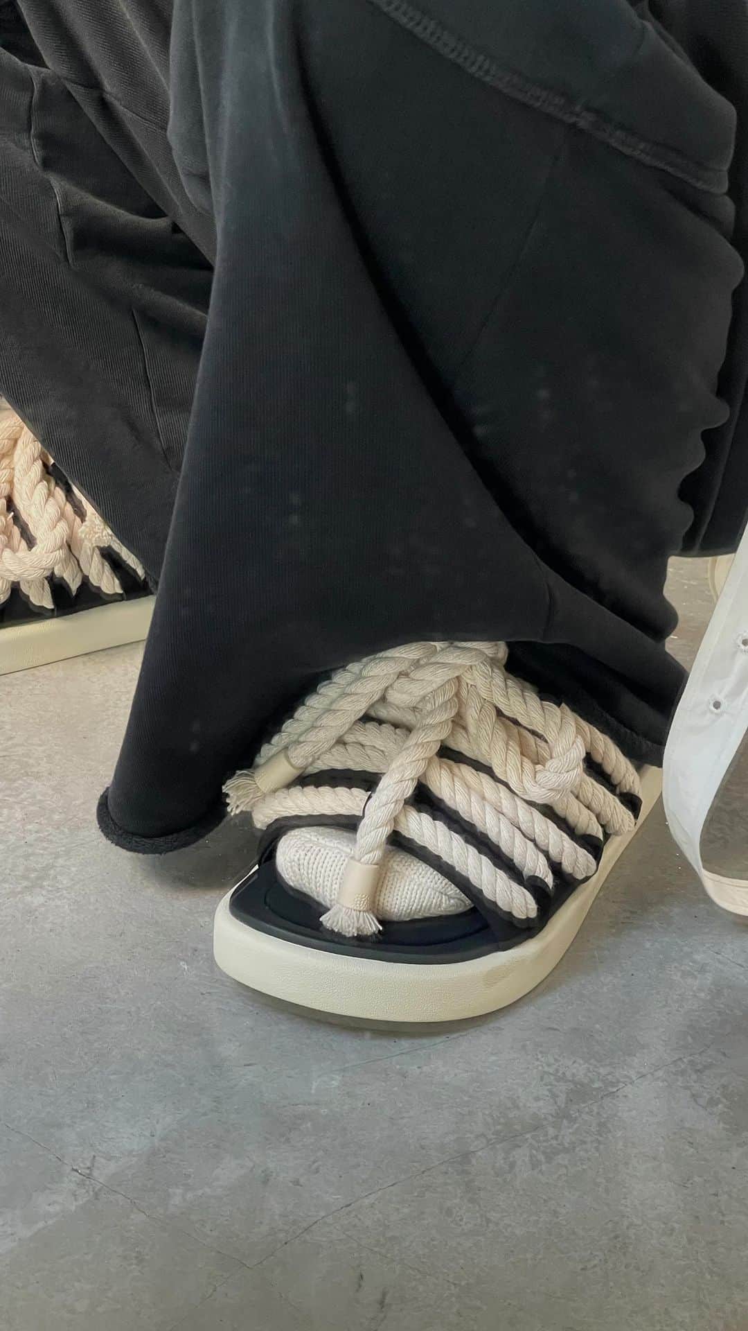 Yukano Nojiriのインスタグラム：「@foot_industry 🩴」