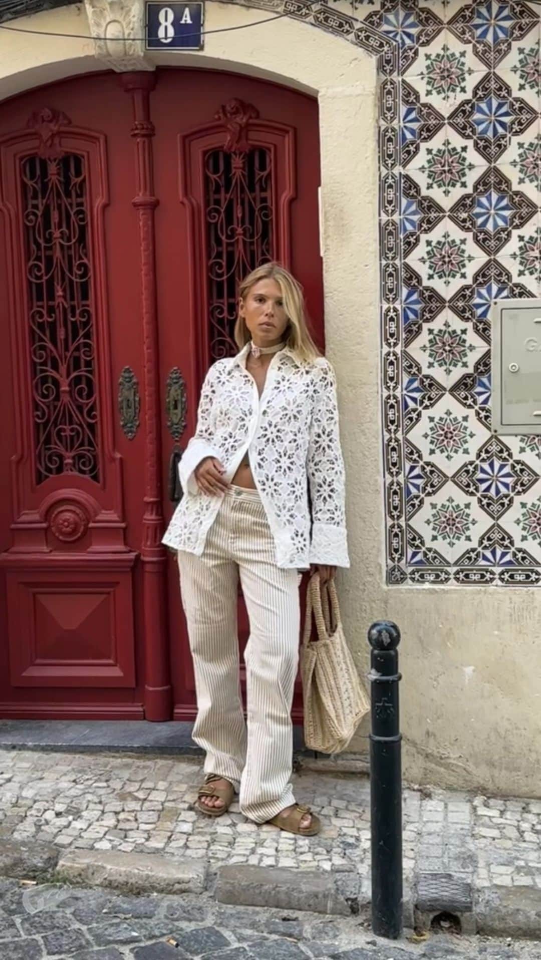 のインスタグラム：「Matching outfits with your Summer destination is an art in itself! ✈️ And @ritamontezuma proves she has mastered it.  Shirt: 47087123  Trousers: 47038255  Sandals: 47087824  Necklace: 47047834  #MangoGirls」