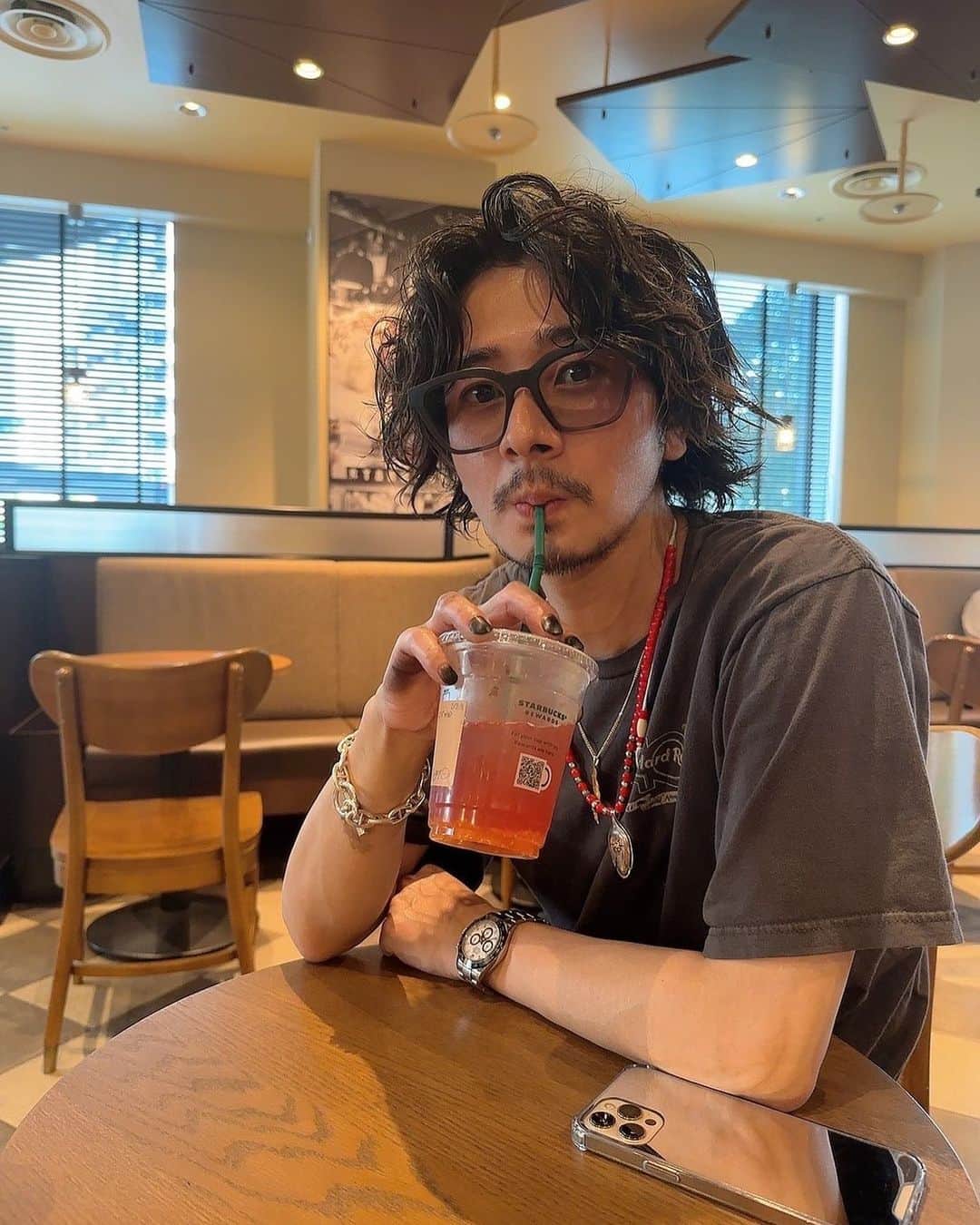 加代憲康のインスタグラム：「7月ご予約開放日 先日ご報告しました、【CLETO】への移転準備期間ですが、8月のお盆シーズン14日から移転準備に入る予定になりました。 なので、7月末のご予約は取れますのでよろしくお願いします🤲  ビックボトルキャンペーンも予約期間が2週間になります。今のうちに予約をよろしくお願いします！」