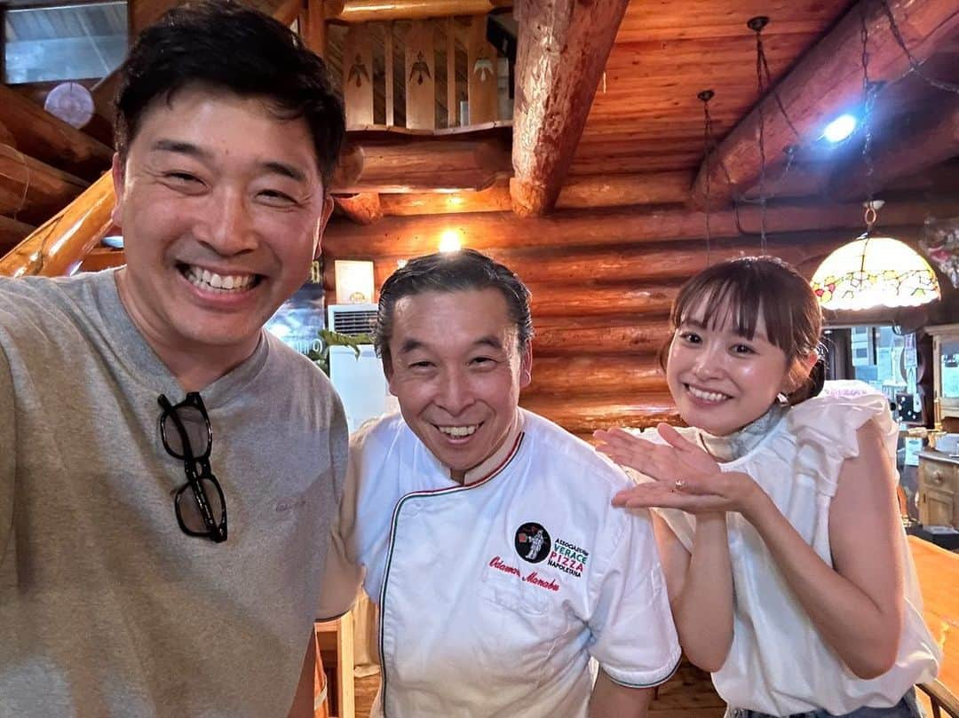 あべこうじのインスタグラム：「ㅤㅤㅤㅤㅤㅤㅤㅤㅤㅤㅤㅤㅤ 福井県坂井市にあるめちゃくちゃ美味しいピザ屋さん‼️ バードランドさんに お邪魔しましたぁー しかも 師匠の小田原さんから ピザの作り方を教えていただきました‼️ また ピザを焼かせてください‼️ ㅤㅤㅤㅤㅤㅤㅤㅤㅤㅤㅤㅤㅤ #バードランド #福井県坂井市 #ちゃん愛 #あべこうじ #ハッピィ #感謝 #小田原学 #師匠 #弟子 #ピザ #ピツッア #ナポリピツッア」