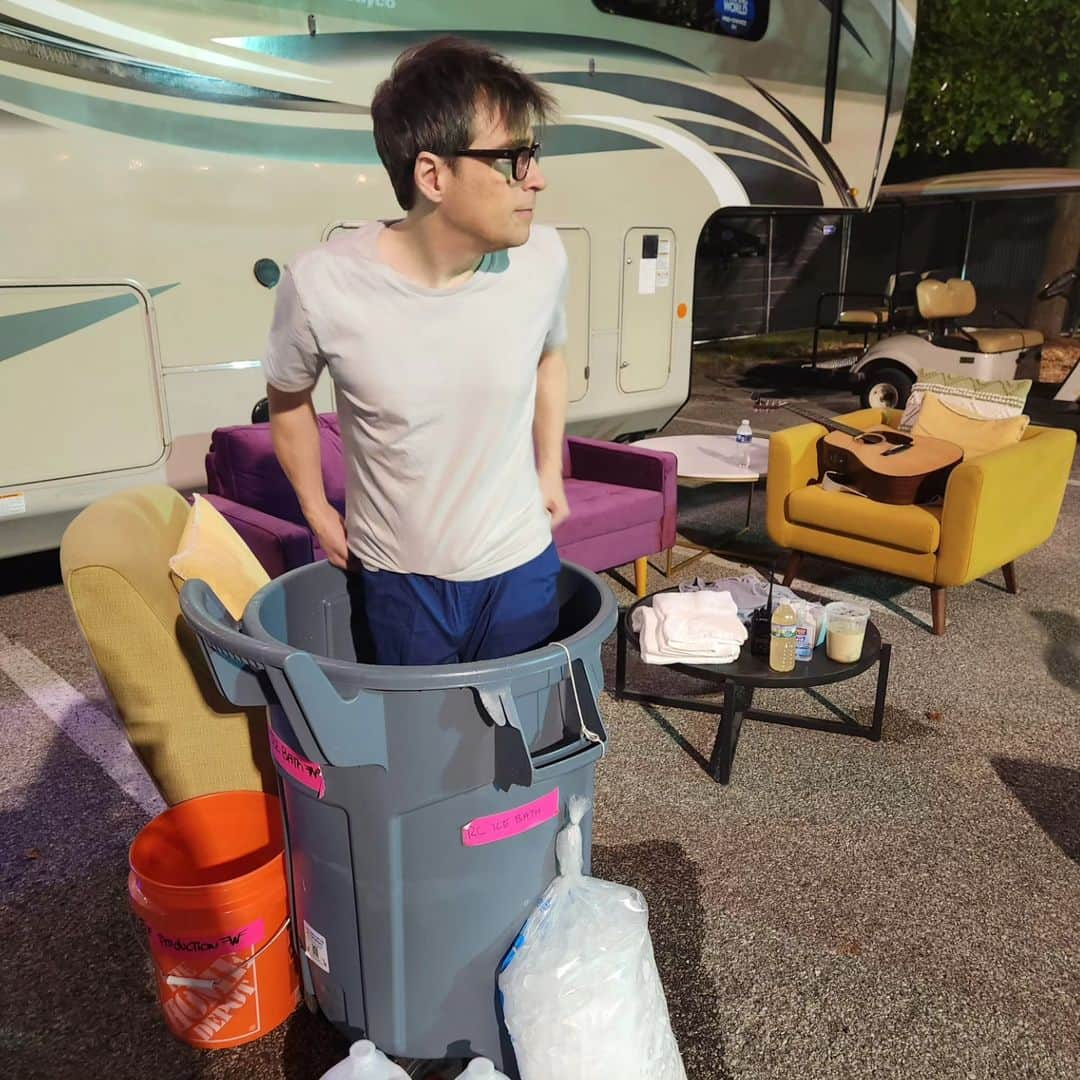 リヴァース・クオモさんのインスタグラム写真 - (リヴァース・クオモInstagram)「WonderRoad Festival Indianapolis, IN 6-17-23. Despite having a little bit of car trouble, it was a perfect summer evening with an absolute rockin' crowd. Thanks for having us, Indy.  Last stop of our first leg in Detroit tonight. Let's give it all you've got, Motor City!」6月18日 22時15分 - rivers_cuomo