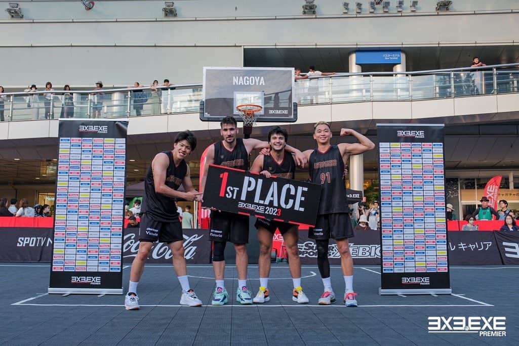 保岡龍斗のインスタグラム：「Win 🏆  暑い中両日応援ありがとうございました！！ 皆さんにもっと3x3の魅力が伝わり、日本でもっと3x3が盛り上がるように個人としてもチームとしてもレベルアップします！ 今日戦った全チームは良きライバルでありパリに向けてのTeam🇯🇵なので皆さんの応援が必要不可欠です！ では次のラウンドでまた会いましょう👋🏻 @3x3.exe  #3x3#exe#teamjapan  @sakurai_sports の盛り上げサイコーでした！！ 最後に @ud_worm91 誕生日おめでとう🎂」