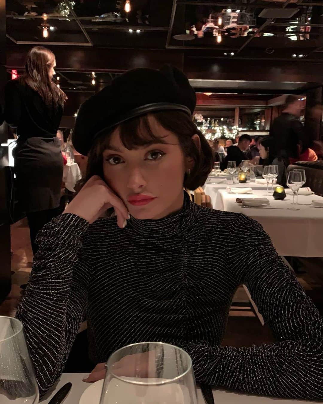 テイラー・ラシェのインスタグラム：「☾」