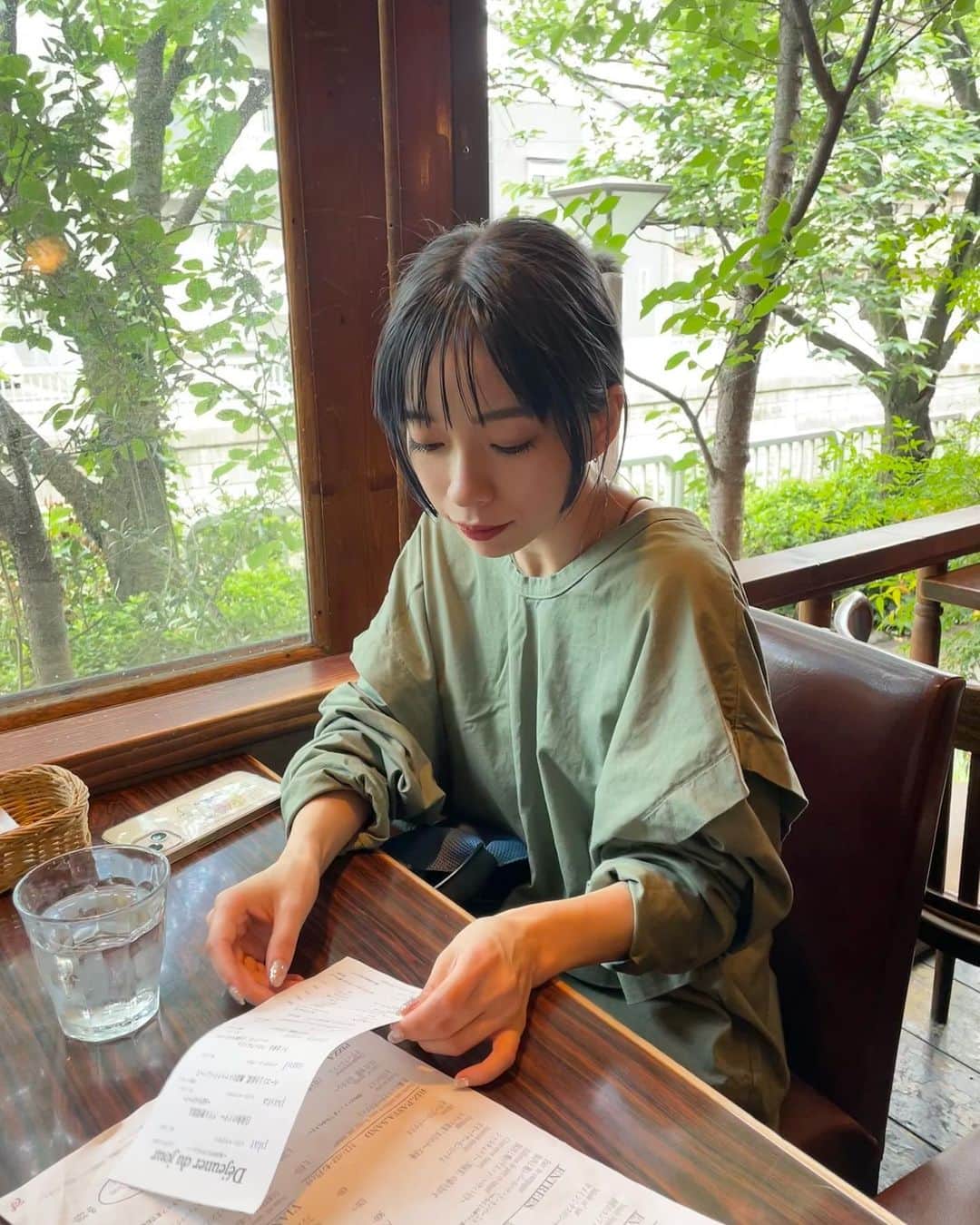 塩川裕美のインスタグラム：「🐢🩵🌱  . . .」