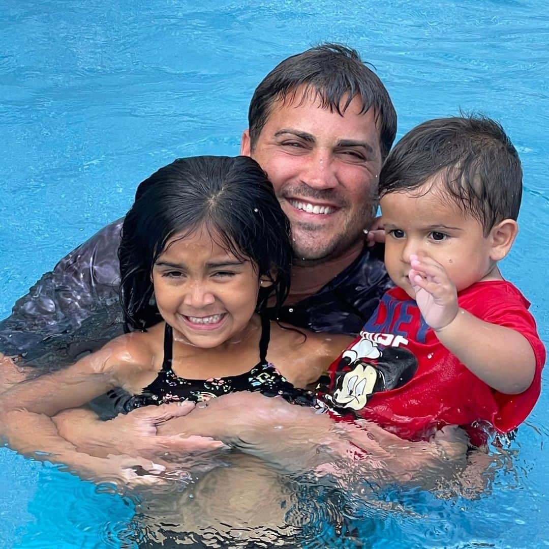 ニコール・ ポリッツィさんのインスタグラム写真 - (ニコール・ ポリッツィInstagram)「Happy Father’s Day to the best daddy to our kids! You deserve a stress free day with golfing & fun. We love you! @jlavalle5」6月18日 22時44分 - snooki
