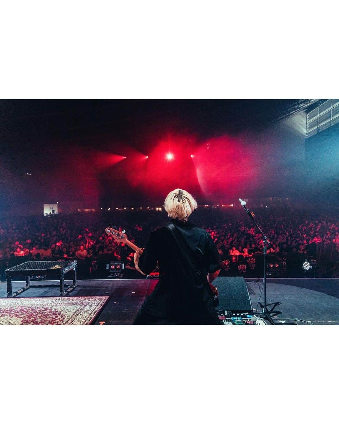 のインスタグラム：「SATANIC CARNIVAL 2023 朝イチから観に来てくれたみんなありがとう🔥  自分のライブはもちろん 最後の最後まで楽しんだフェスでした サタニック最高の時間をありがとうございました！ また必ず🔥  📸 by @nekoze_photo   #NOISEMAKER #SATANICCARNIVAL #サタニック」
