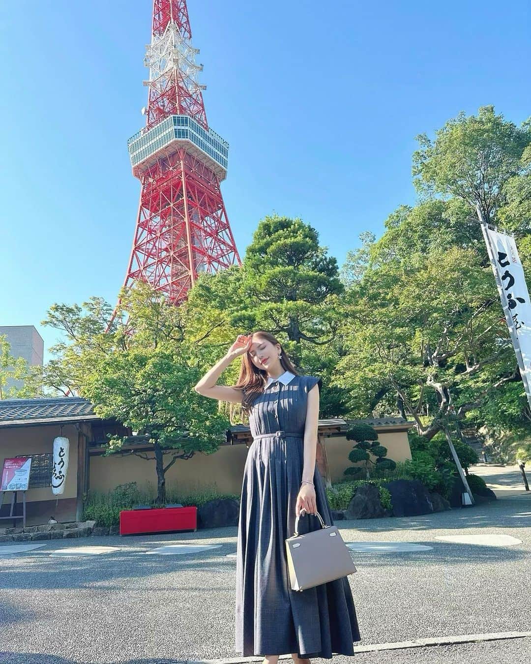 伴かなみのインスタグラム：「🗼❤️❤️❤️ ⁡」