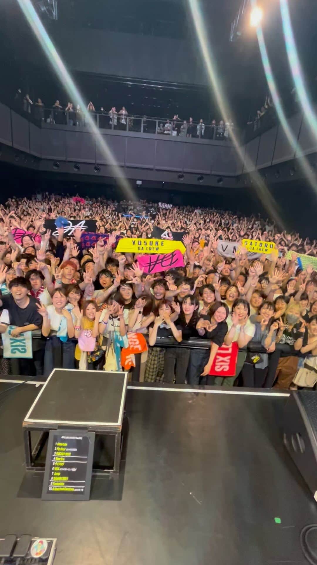 桜井誠のインスタグラム：「SIX LOUNGEとのガチンコ対バン。 4年前の諸々、回収できてよかったね、リク笑 ハッピーバースディ！」