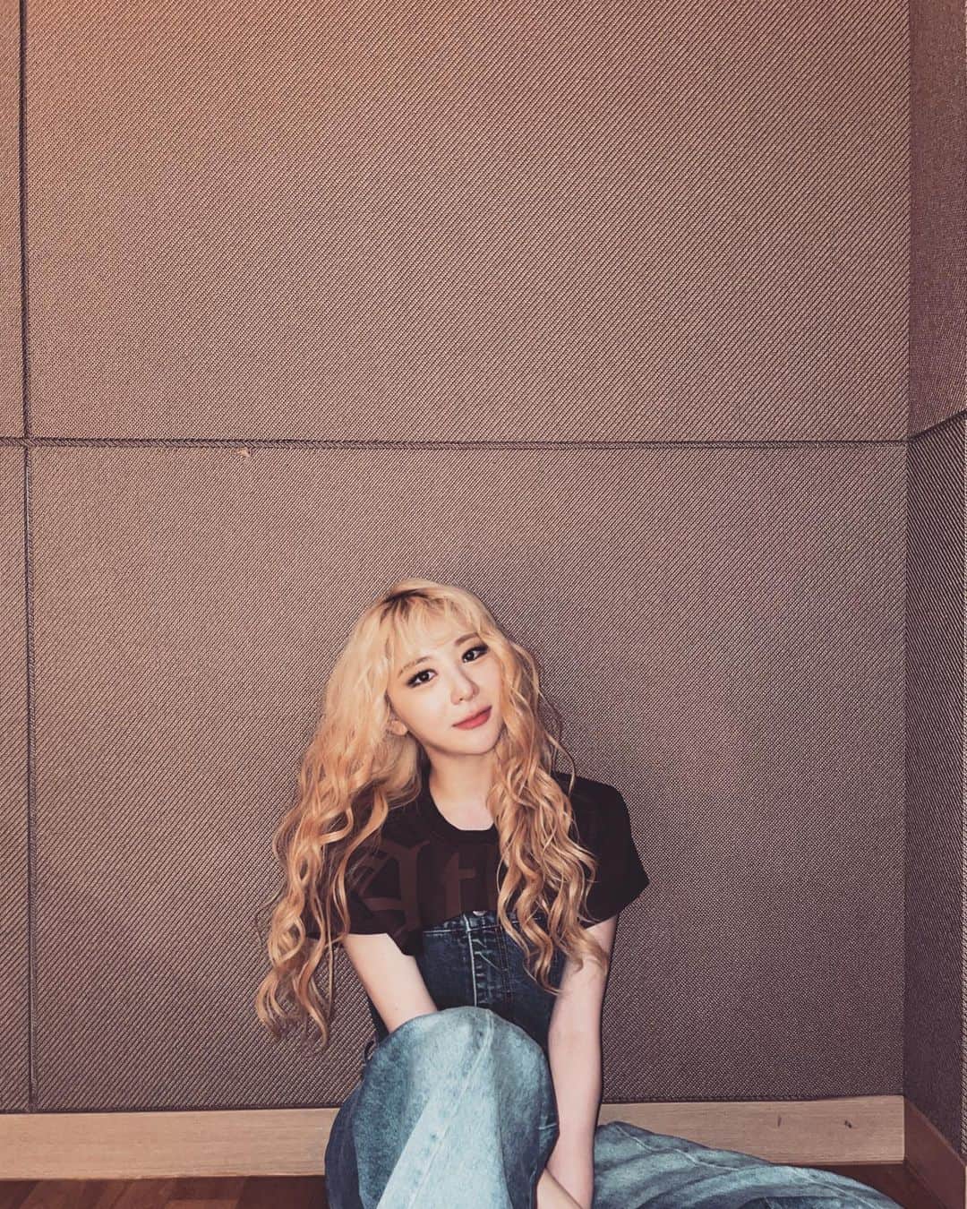 イ・チェヨンさんのインスタグラム写真 - (イ・チェヨンInstagram)「막팬 완료! 많이 사랑해요🤍  나중엔 채이브릴라빈 도전...」6月18日 23時16分 - chaestival_
