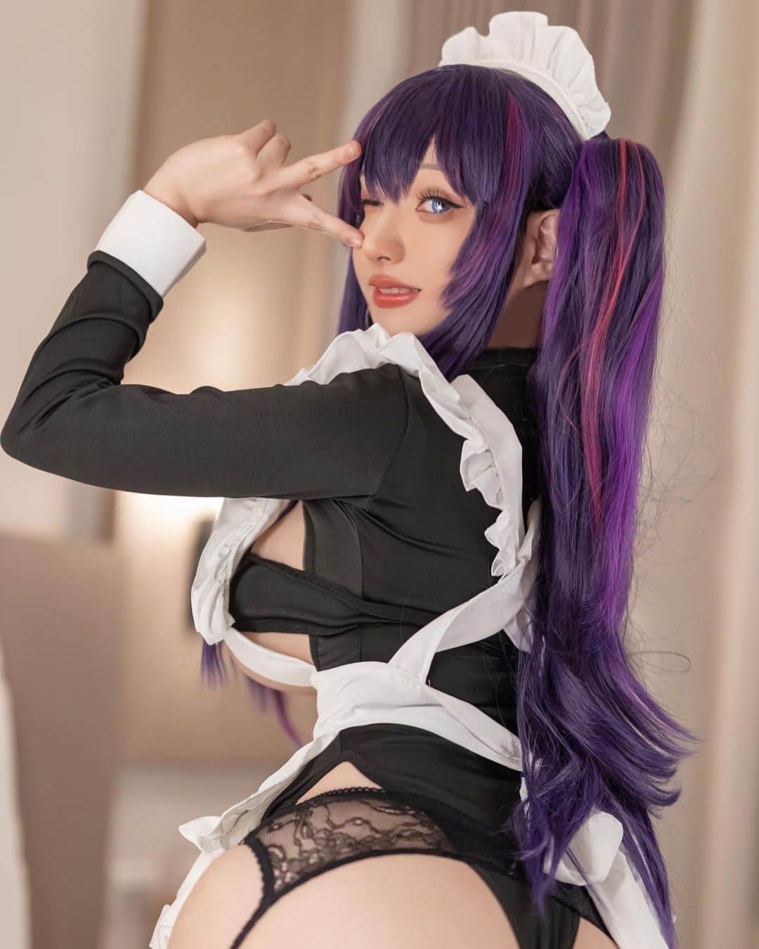 千尋のインスタグラム：「Patreon 5週年慶祝活動💗～6/30 有訂閱6月份的VIP都可以獲得以下獎勵 Patreon 5 years anniversary campaign 💗 If you subscribe June VIP, you can get these rewards: Entitative rewards  實體獎勵 1x生死格鬥 寶石泳裝合輯寫真書1本 / 24page 1x拍立得 （款式隨機） 電子獎勵 75張電子寫真 / 5種造型 30秒自拍影片 1xDead or Alive photobook / 24pages 1xPolaroid (random costume)  Electronic rewards  75 photos/ 5 costume 30 seconds video   活動日期到6/30日✨一起慶祝5週年❤️ 電子獎勵會統一於7/5發送 實體獎勵因地區不同、需15-20天的運送時間  The campaign ends at 6/30✨ Hope you guys can celebrate 5 anniversary with me❤️  Electronic rewards will send at 7/5  Entitative rewards according to the area you live, it would take 15-20 days to deliver.  Get reward獲得獎勵見限動 🔗to story✨」