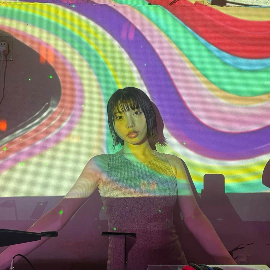 安位薫のインスタグラム：「🎶」