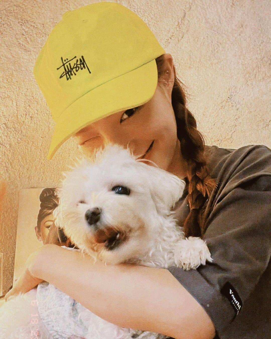 キム・ハンソルのインスタグラム：「댕신나🐶🐶」