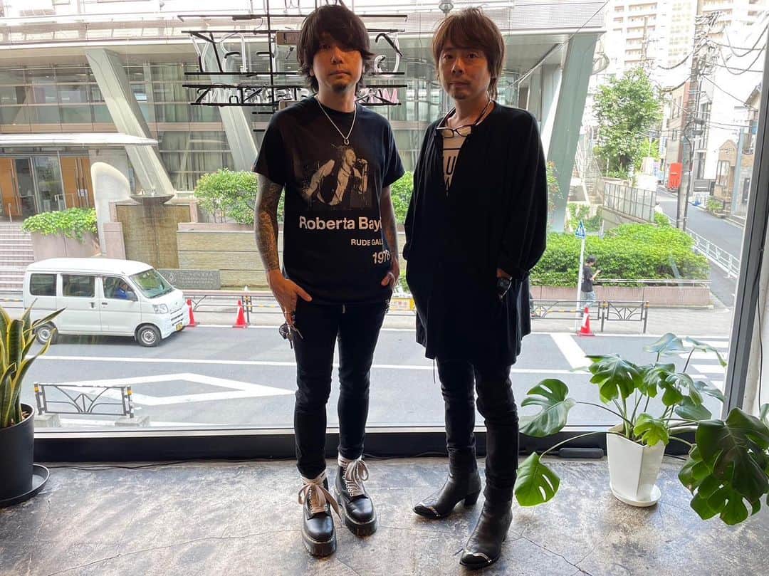 のインスタグラム：「漫画家の浅田弘幸先生とRude Galleryで打ち合わせ。」